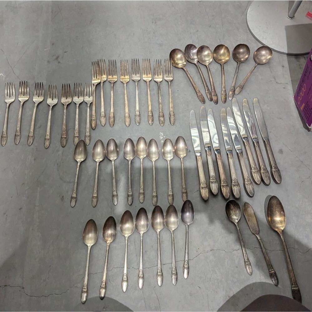 Vintage 1847 Roger Bros IS Silverplate First Love - 47 Piece Bundle